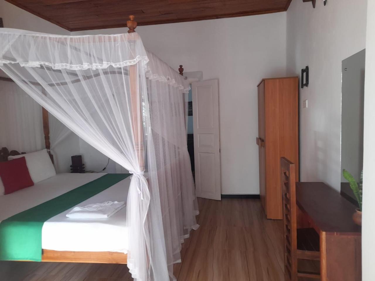 Tranquility Guest House Hikkaduwa Kültér fotó